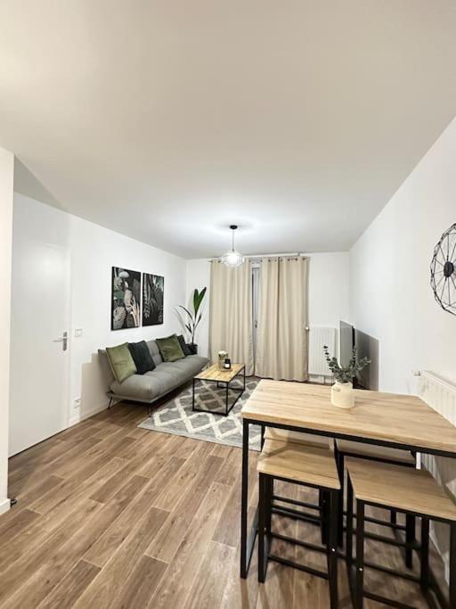 Cosy House A 6 Min Du Rer A Et Psa Apartment Carrieres-sous-Poissy Exterior photo
